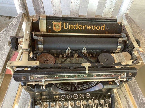 Antique Underwood Standard Portable Typewriter  Made In U.S.A vintage