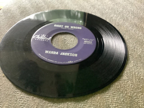 45 RPM ROCKABILLY WANDA JACKSON "FUNNEL OF LOVE / RIGHT OR WRONG"