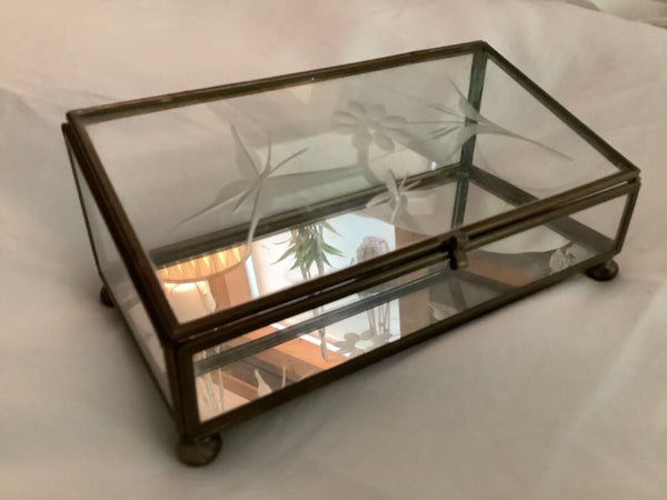 VINTAGE Gold Metal BRASS TRINKET/JEWELRY Display BOX-ETCHED/GLASS ~Floral