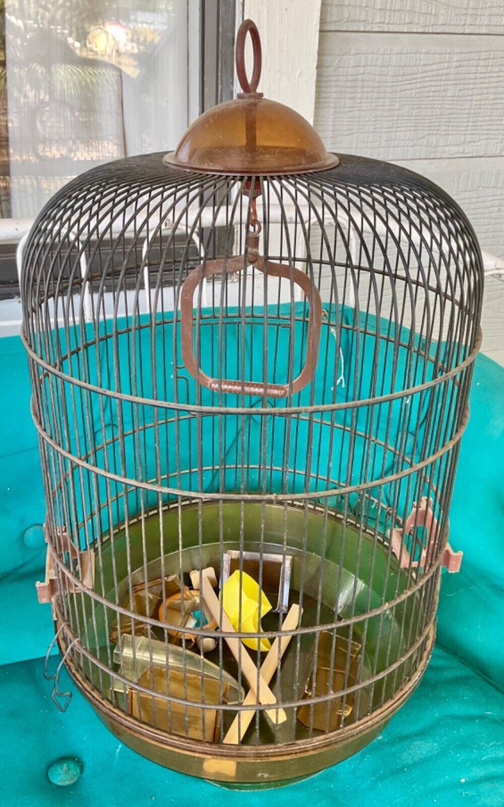 Vtg Metal Wire Bird Cage birdcage dome wire plastic Italy feeders swing perch