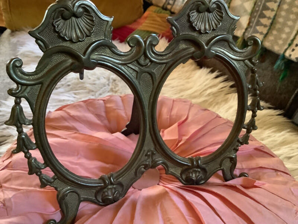 Vtg Victorian Ornate Oval Double Picture Frame Rococo Baroque Solid Brass