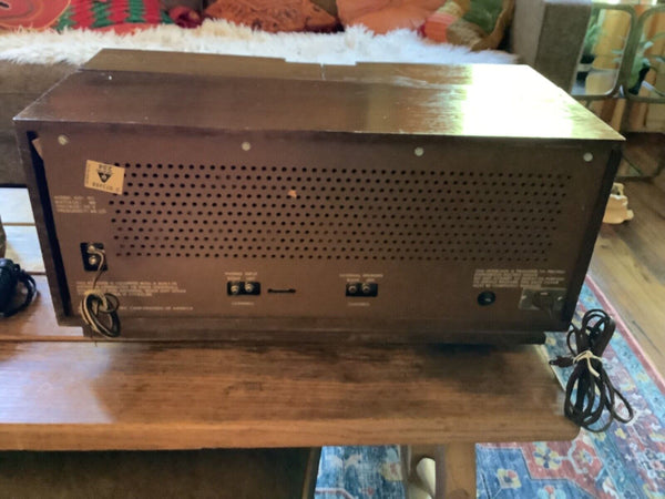 Vtg Panasonic AM-FM Multiplex Stereo 2 Speakers model 911 works wood cabinet