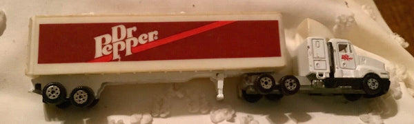 VINTAGE TOY CAR Road Champs Dr Pepper Kenworth Truck Trailer Die Cast Semi 1987