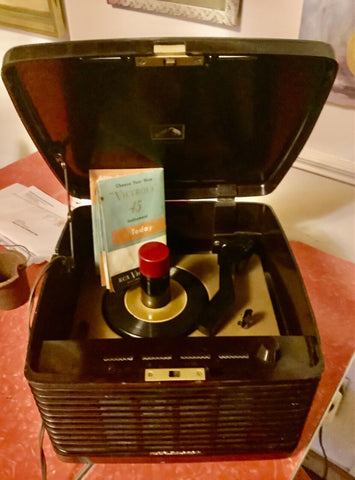 Vintage RCA Victor Victrola Bakelite 45 Record Player  phonograph 45EY3