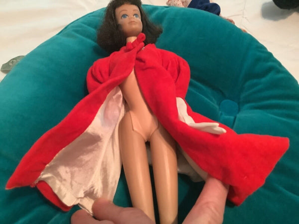 Vintage 1958 Barbie skippEr doll Accessories Red Cloak  White Gloves brunette