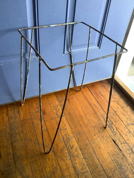 Vtg mid century modern mcm  Planter plant Stand plant stand iron metal hairpin