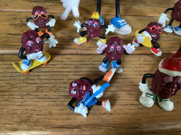 Lot of 14 1987 1988 California Raisins Vintage Collection