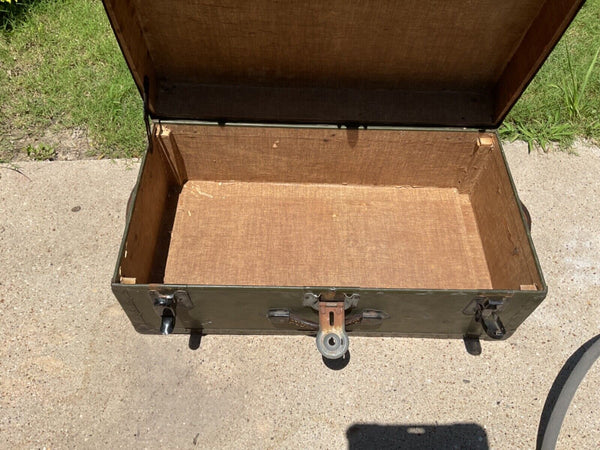 Vtg US Air Force Footlocker w/ Tray Chest metal Trunk Military army