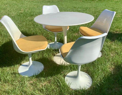 MCM Vintage 4 Saarinen Tulip Swivel Dining Chairs & Table mid century retro