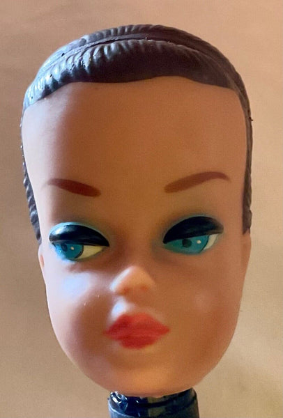 *VINTAGE 1968 FASHION QUEEN BARBIE HEAD ONLY no headband