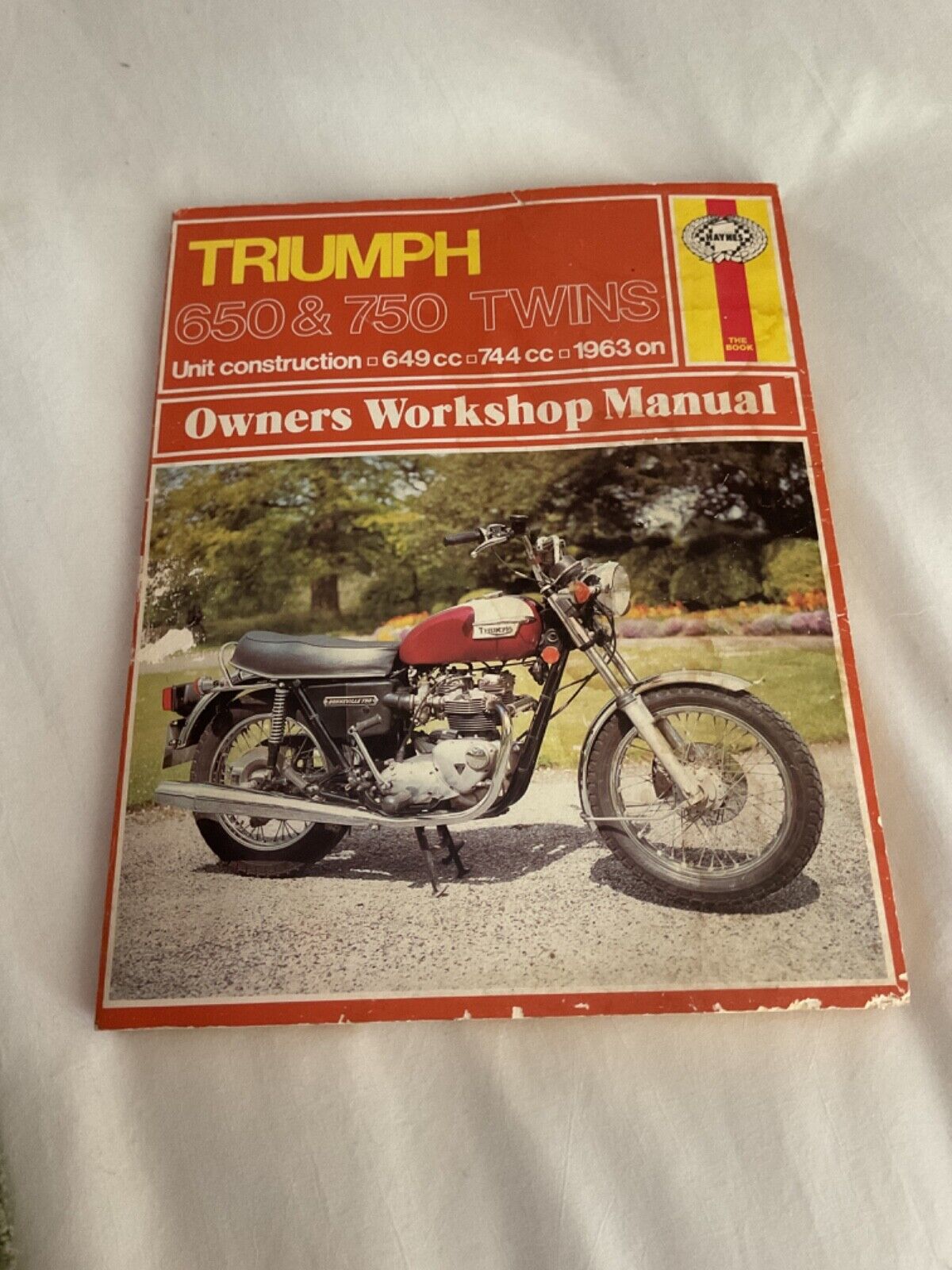 Triumph 650 and 750 Twins - Haynes Workshop Manual