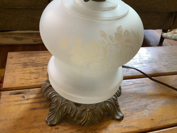 Vtg Gone With  the Wind Hurricane Frosted 3-way Lamp White Roses Floral gwtw