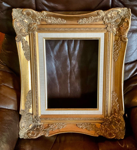 Ornate Vintage Antique Hand Carved Gold  Picture Frame wood wooden linen insert