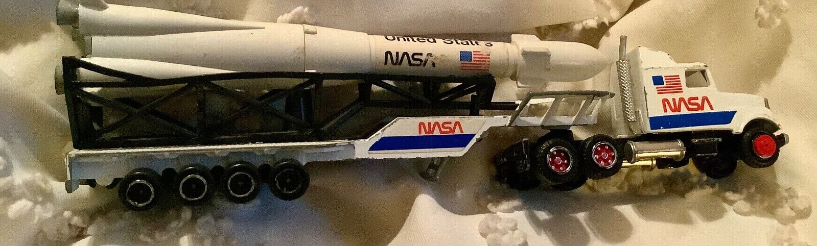 Majorette Super Movers Transport TRUCK 600 Series #610 NASA SPACE 3000 Semi 8"