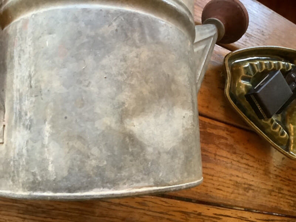 Vintage Antique Galvanized Metal Watering garden Water Can No Leaks