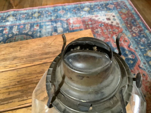 ￼ Vintage antique Clear Glass Oil Lamp Chimney Queen Anne Burner