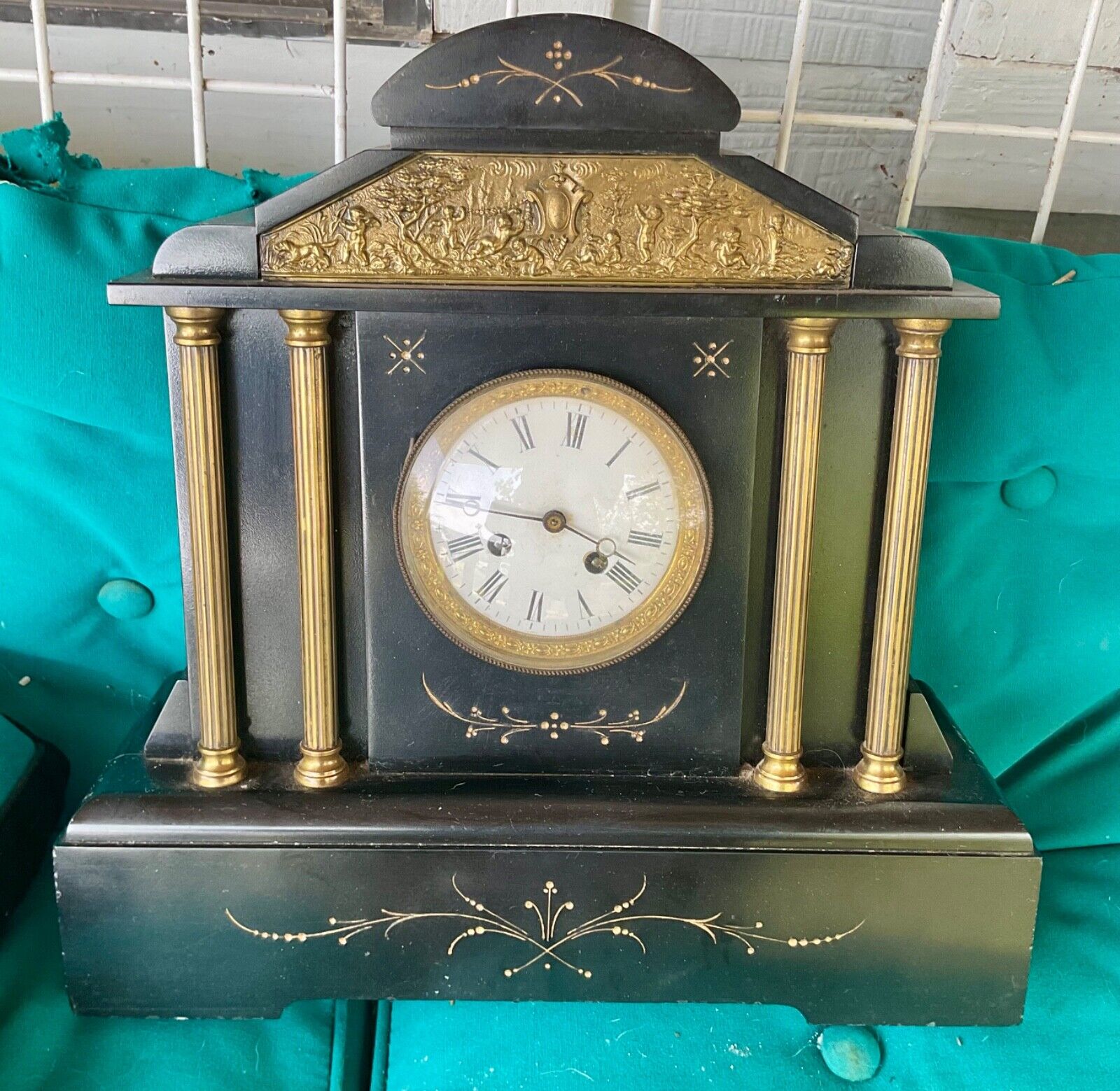 Antique  cherub Unmarked  Clock 8 Day Strike Mantle Clock  Slate  Marble 1880’s