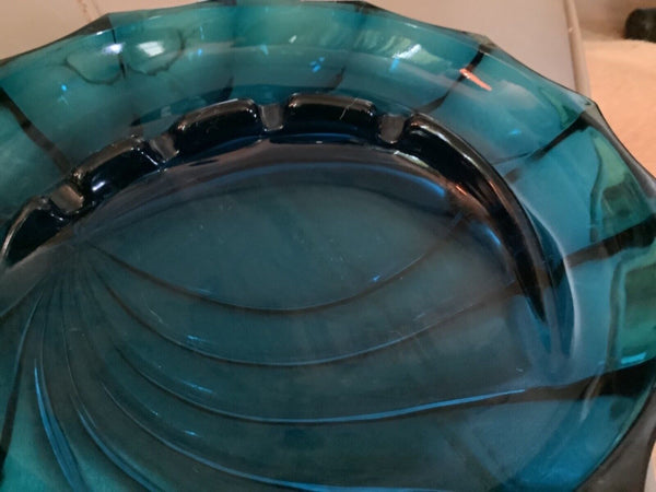 Vintage Mid-Century Blue Atomic Art Deco Glass Ashtray by Viking in Bluenique