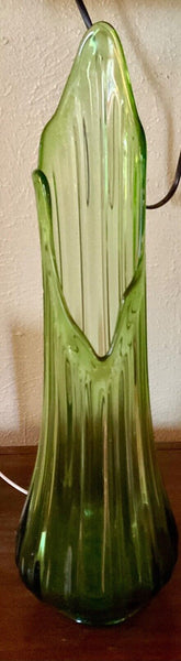 Large Vintage mid century  MCM L.E. Smith Green Swung Vase ribbed