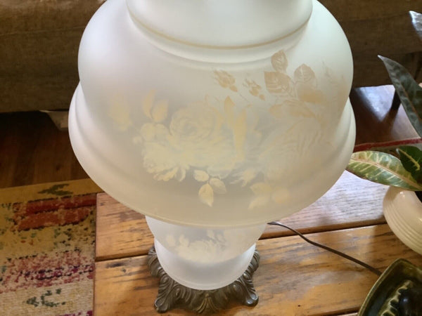 Vtg Gone With  the Wind Hurricane Frosted 3-way Lamp White Roses Floral gwtw