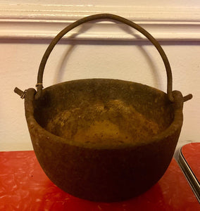 Vintage Small Cast Iron Cauldron Pot Kettle Mini  Wire Bail Handle