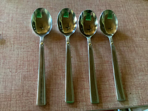 4 Reed & Barton Ultra Select 18/8 soup spoons Stainless Steel silverware vtg