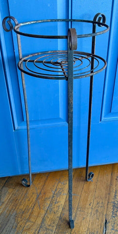 vintage Metal Scrolled Flower Pot Plant Stand plantstand wrought iron planter
