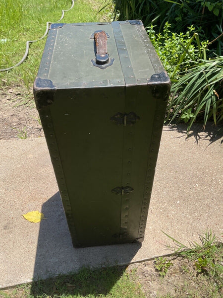 Vtg US Air Force Footlocker w/ Tray Chest metal Trunk Military army