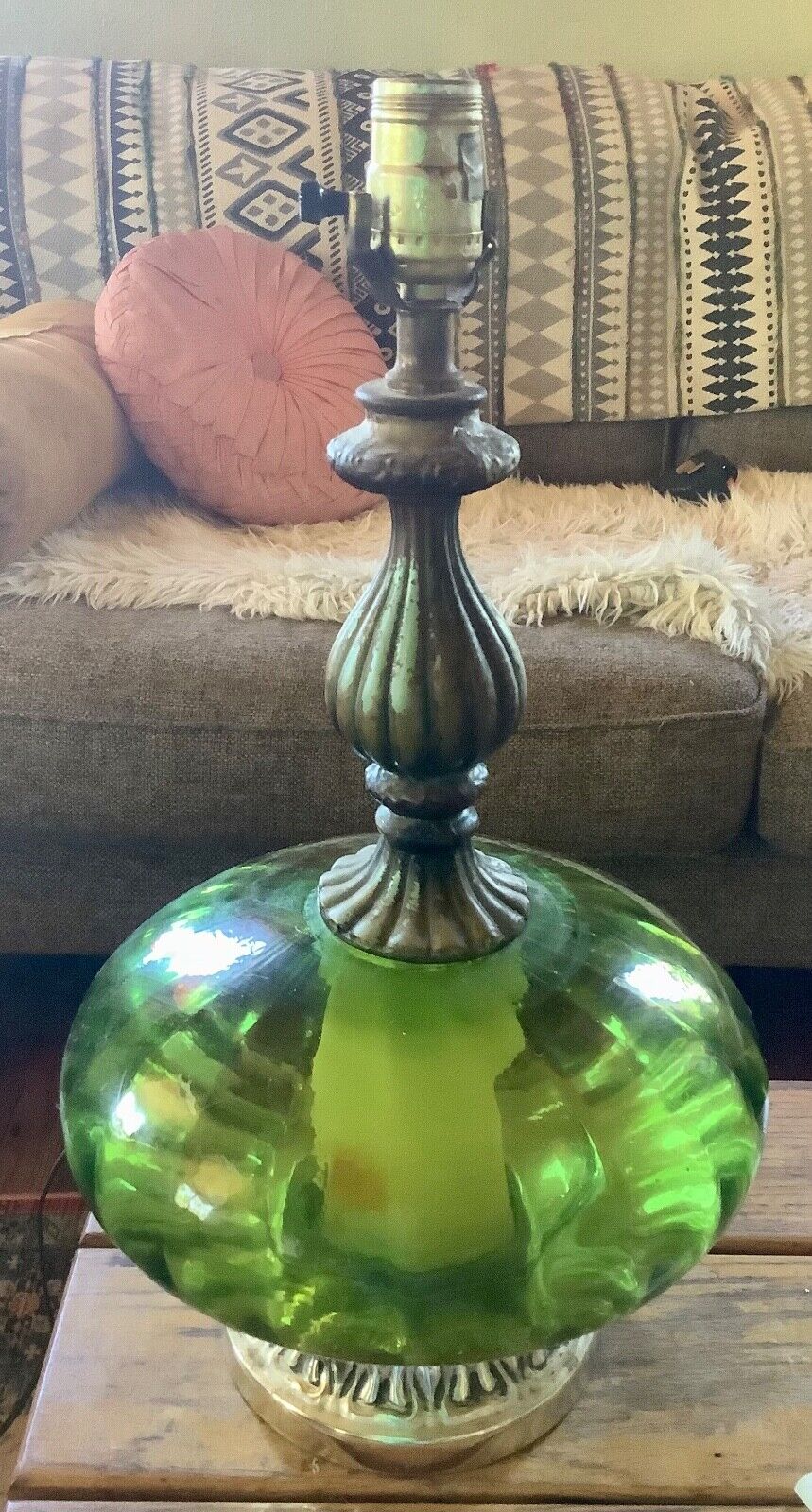 Vintage MCM mid century modern GREEN Hollywood Regency Glass Table Lamp retro