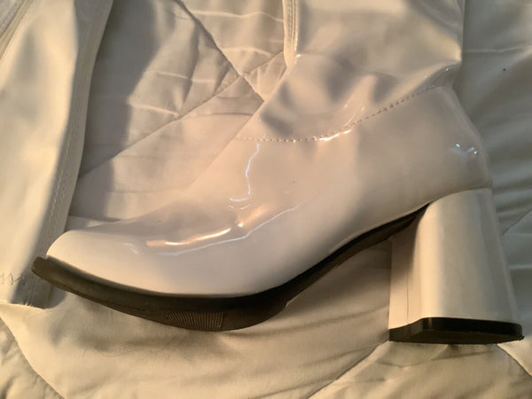 ELLIE  Knee High WHITE Go-Go BOOTS vgc worn once size 7 with box