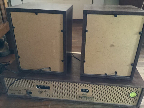 Vintage Motorola FH 212 Jw Solid State AM FM Stereo Receiver Wood Grain speakers