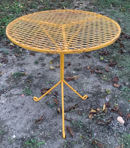 Vtg Yellow painted mid Century  modern mcm Wrought Iron & Mesh Patio Table