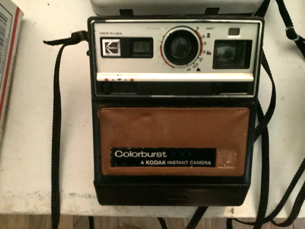 Vintage Kodak  the handle And Polaroid colorburst Instant Camera Lot 4 UNTESTED