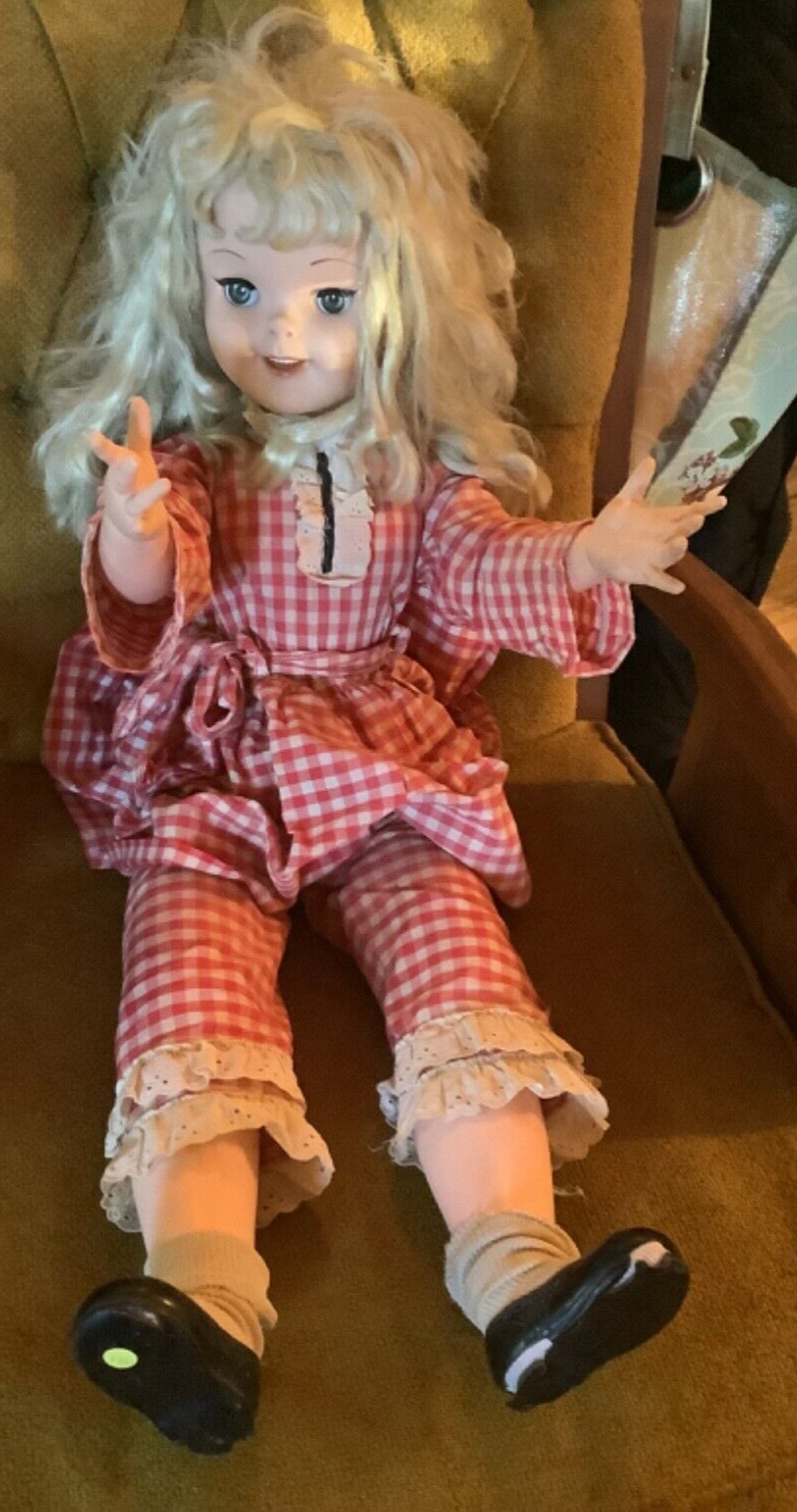 Vtg Uneeda Walt Disney Productions Pollyanna Walk with me Blonde Doll