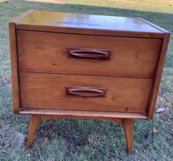 Vtg Danish Mid-Century Modern Sculptural End Table Nightstand mcm Wood wooden