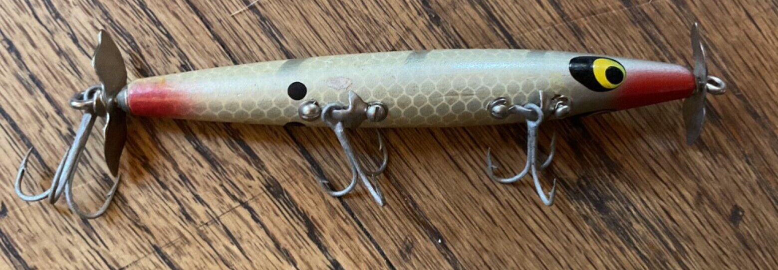 Vintage 1970's Smithwick "DEVIL'S HORSE" Shad color Wood Lure.