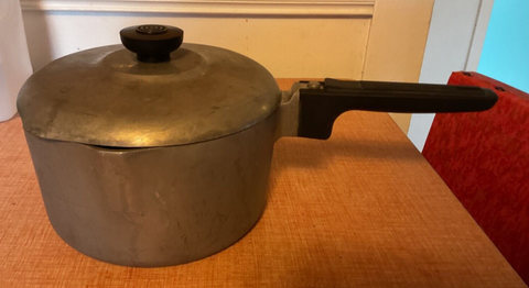 Vintage Magnalite Aluminum 3 qt pot sauce pan cookware
