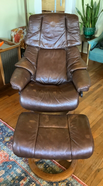 Ekornes Stressless "Chocolate" Leather Recliner Chair and Ottoman LARGE Reno