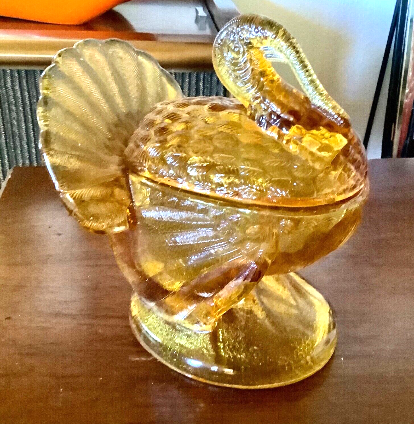 Vintage Amber covered Glass Turkey  chicken Candy  serving Dish L.E. Smith