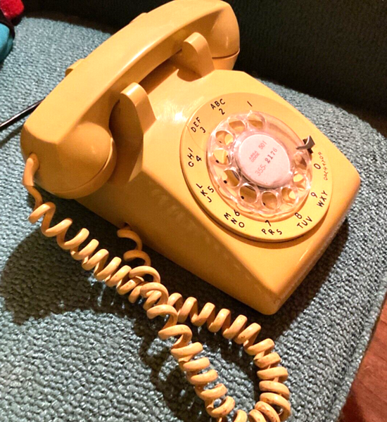 Vintage Western Electric Yellow 500 Desk Phone telephone rotary