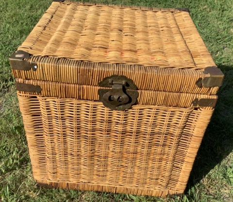 Vtg  Wicker Rattan Woven Trunk Chest box Brass Hardware Boho MCM storage table