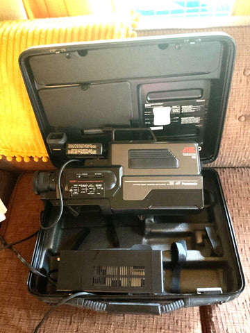 VIntage Panasonic AG-160 Pro VHS Recording Movie Camcorder with case powers up