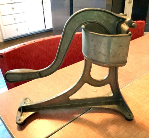 Vintage Universal Juicer Aluminum Metal Mountable Citrus Hand USA Commercial