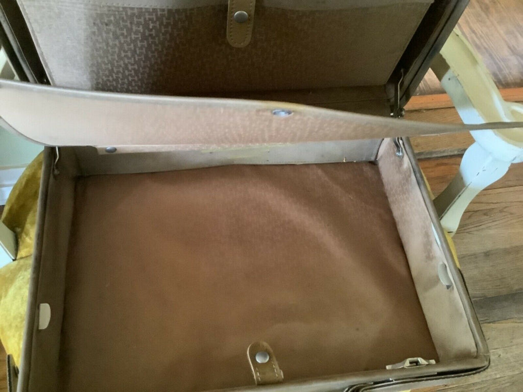 Vintage Hartmann Belting Leather Briefcase Attaché Lawyers - Body