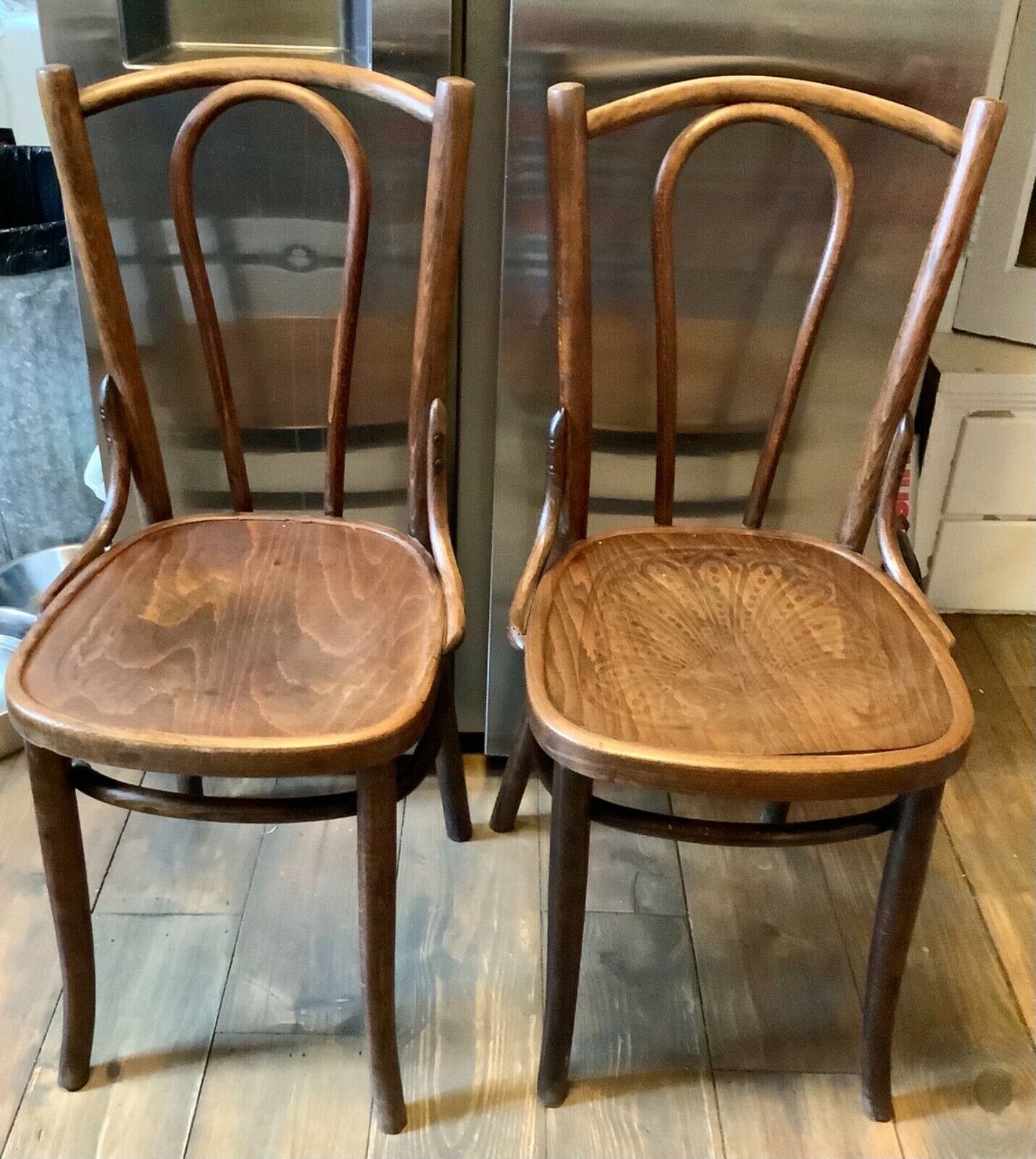 Vintage pair wood Bentwood Thonet Style Bistro Parlor Chair Can Seat