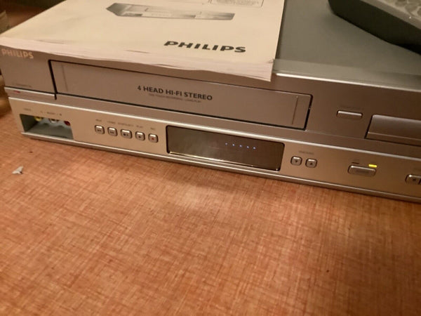 Vintage Philips DVP3345V/17 VCR DVD Combo with Remote and AV Cables (Silver)