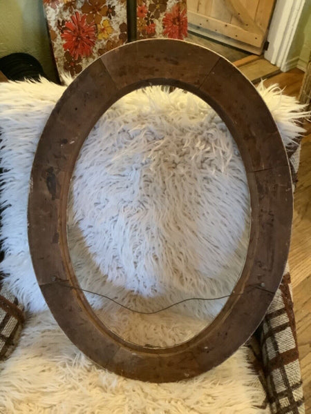 ANTIQUE VTG LARGE GOLD WOOD & GESSO WALL no CONVEX BUBBLE  OVAL PICTURE FRAME