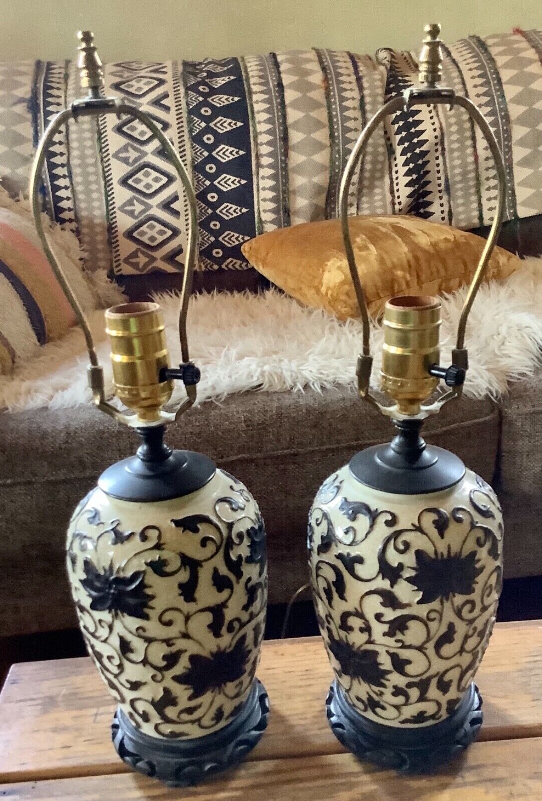 Vtg pair Asian Ginger Jar Table Lamp Black & White Floral Farmhouse