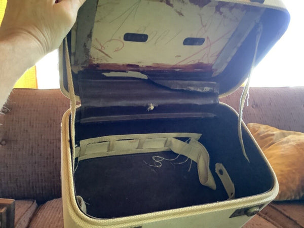 Vintage Oshkosh Train Case suitcase luggage  Leather Trim cosmetic carry on