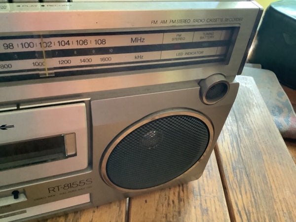 Vtg Toshiba Dynamic Sound RT8155S Boom Box Ghetto Blaster stereo radio tape